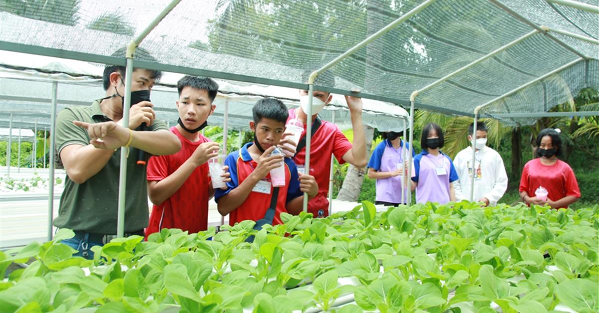 คณะเกษตรศาสตร์และทรัพยากรธรรมชาติ มหาวิทยาลัยพะเยา ต้อนรับคณะศึกษาดูงาน " ศูนย์เสริมสร้างความปรองดองสมานฉันท์ กองอำนวยการรักษาความมั่นคงภายในภาค 3 ค่ายสมเด็จพระเอกาทศรถ จังหวัดพิษณุโลก "